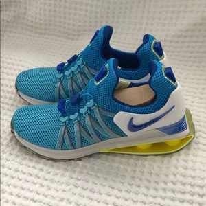 🔥NWOT WOMEN’S NIKE SHOX GRAVITY🔥